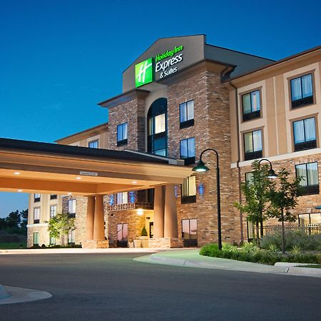 Holiday Inn Express Hotel & Suites Wichita Northeast By Ihg Dış mekan fotoğraf