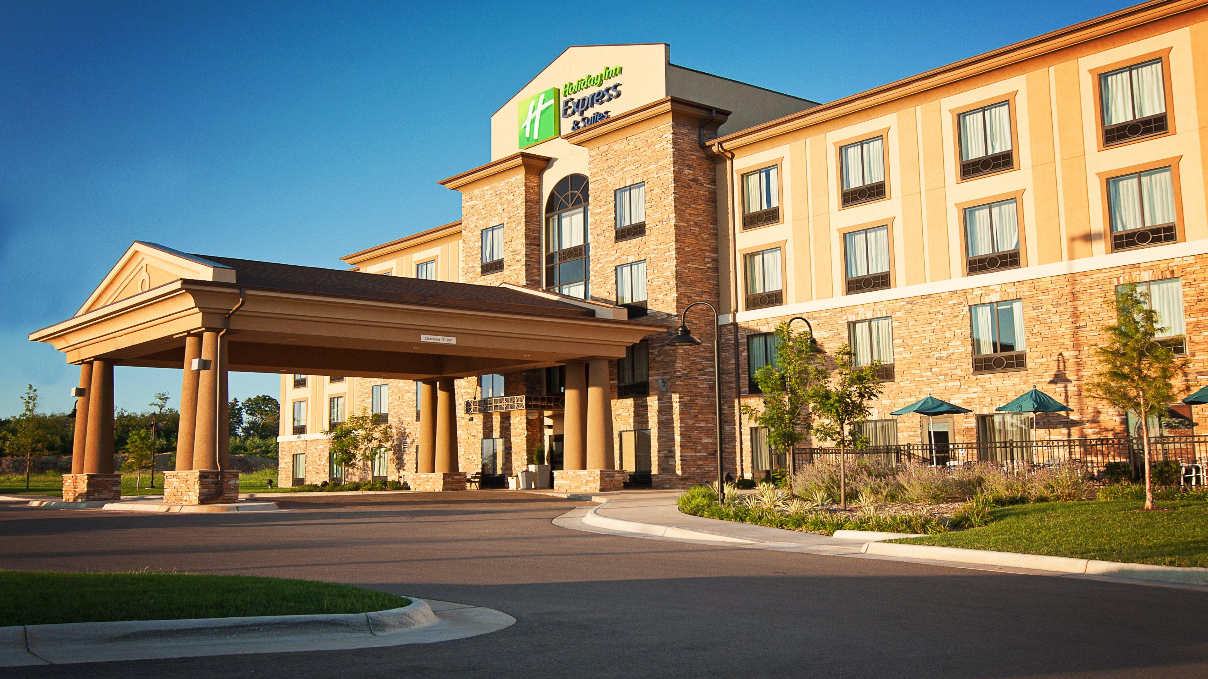 Holiday Inn Express Hotel & Suites Wichita Northeast By Ihg Dış mekan fotoğraf