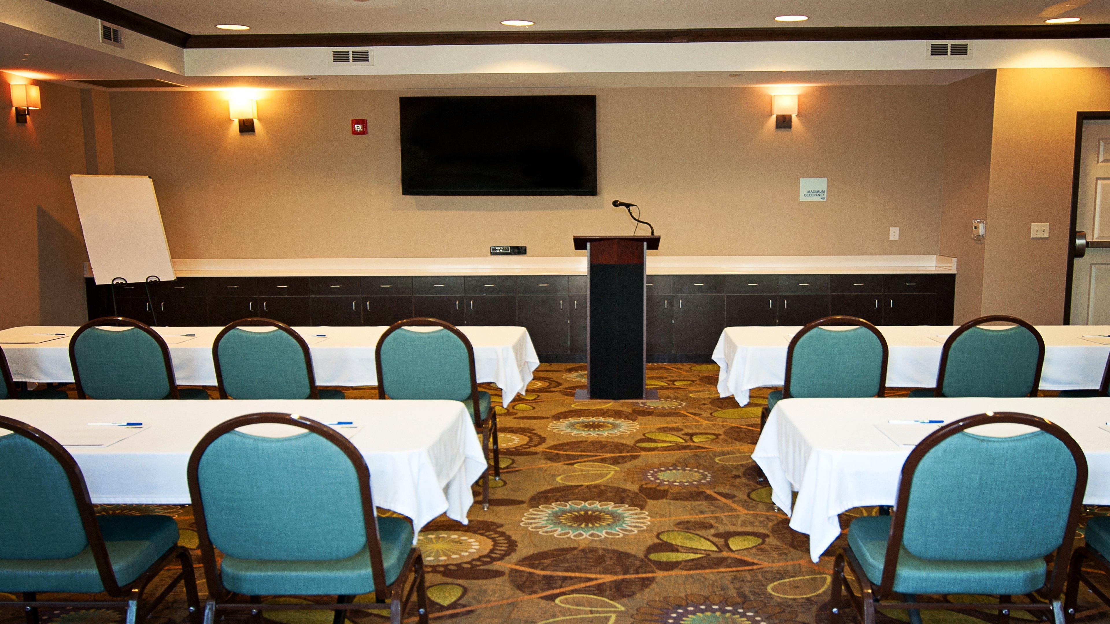 Holiday Inn Express Hotel & Suites Wichita Northeast By Ihg Dış mekan fotoğraf