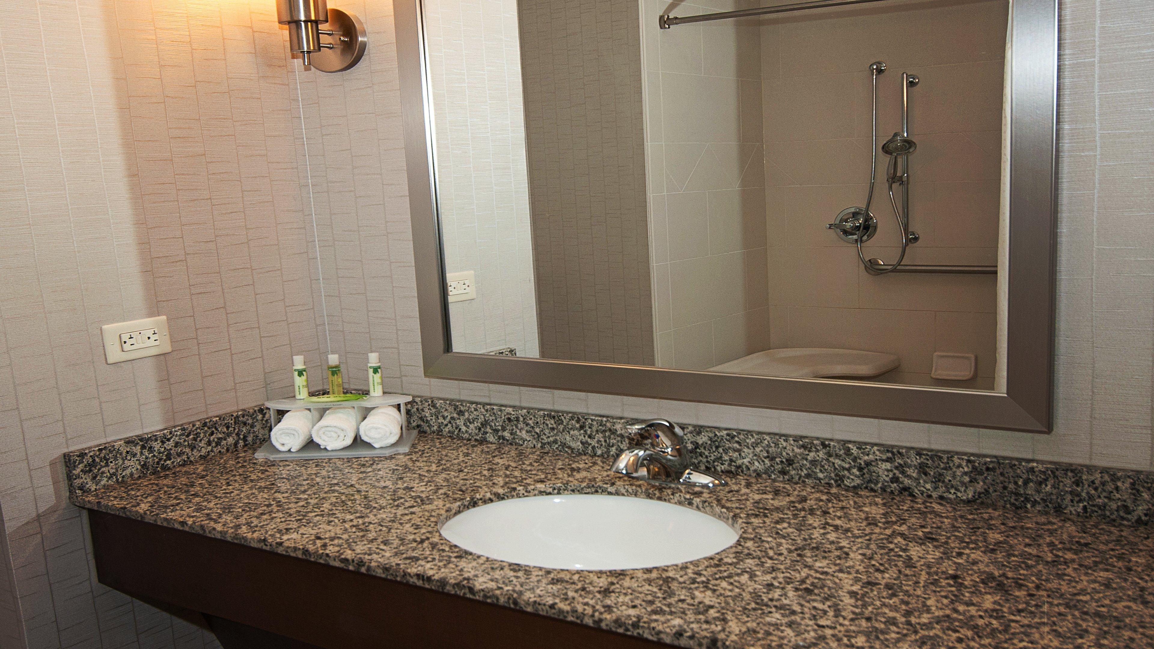 Holiday Inn Express Hotel & Suites Wichita Northeast By Ihg Dış mekan fotoğraf