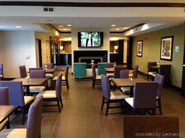 Holiday Inn Express Hotel & Suites Wichita Northeast By Ihg Dış mekan fotoğraf